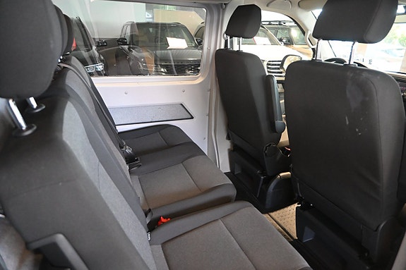 Volkswagen Transporter 13 of 23