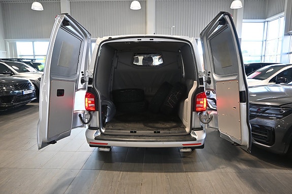 Volkswagen Transporter 15 of 23