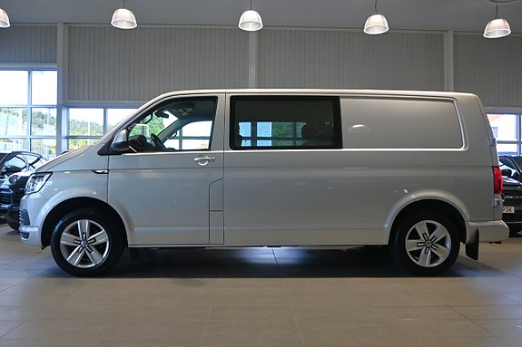 Volkswagen Transporter 2 of 23