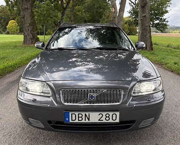 Volvo V70 5 of 18