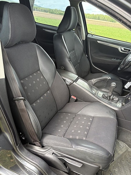 Volvo V70 10 of 18