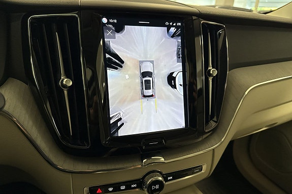 Volvo XC60 11 of 12