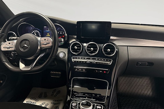 Mercedes-Benz C200 5 of 9