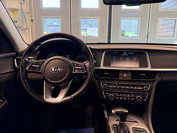 Kia Optima 8 of 29
