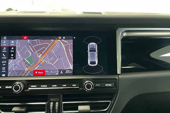 Porsche Macan S 10 of 11