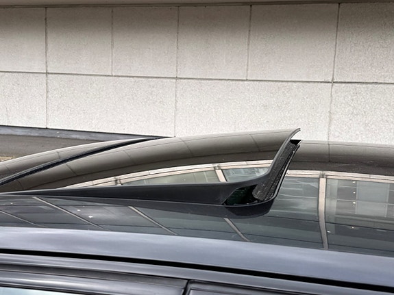 BMW 750i 19 of 25