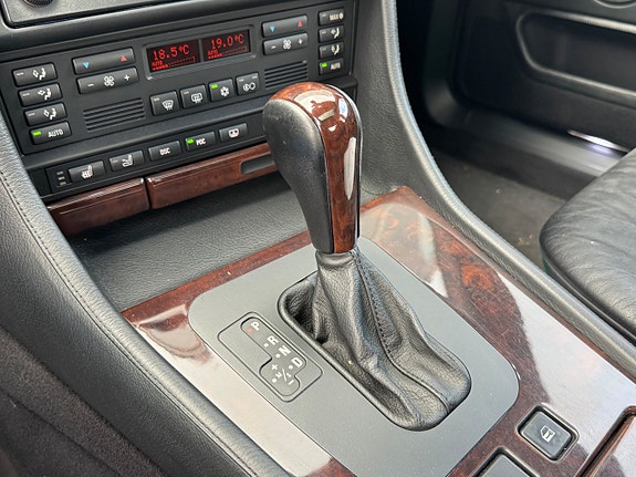 BMW 750i 25 of 25