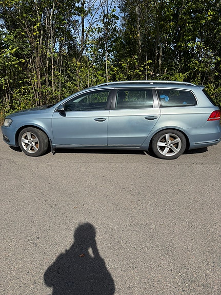 Volkswagen Passat 3 of 6