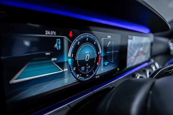 Mercedes-Benz E220 d 18 of 27