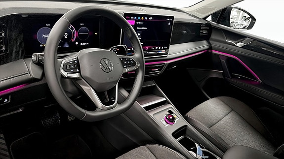 Volkswagen Tiguan 7 of 12