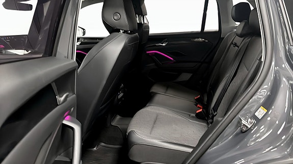 Volkswagen Tiguan 11 of 12