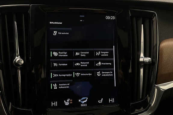 Volvo S90 19 of 30