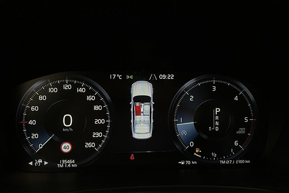Volvo S90 15 of 30