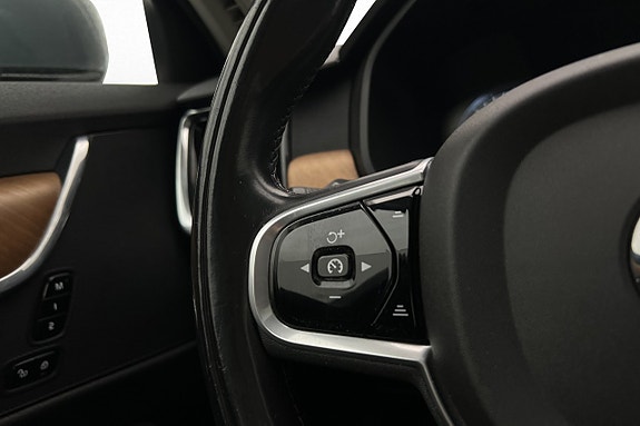 Volvo S90 14 of 30