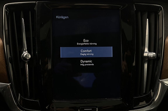 Volvo S90 21 of 30