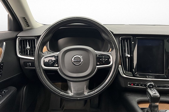 Volvo S90 9 of 30