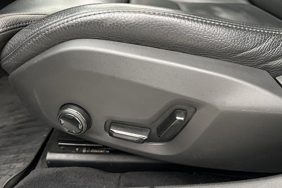 Volvo S90 23 of 30