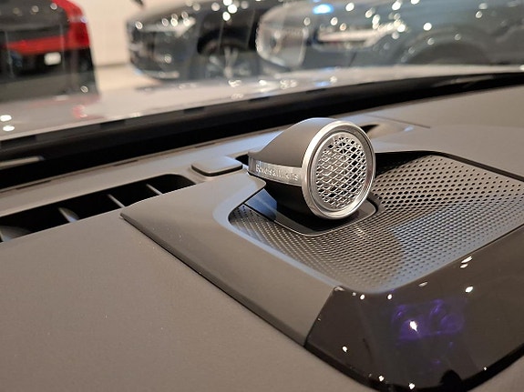 Volvo ES90 10 of 16