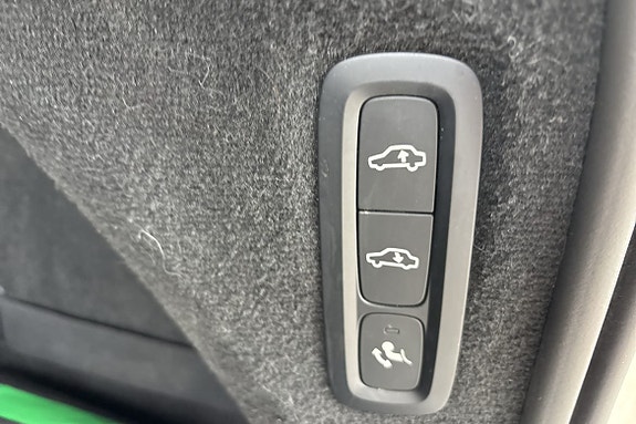 Volvo XC90 19 of 26