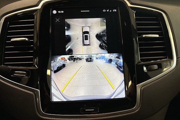 Volvo XC90 15 of 30