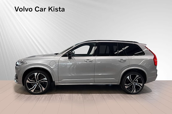 Volvo XC90 3 of 30