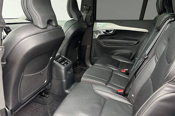 Volvo XC90 9 of 26