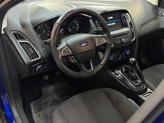 Ford Focus 7 of 16