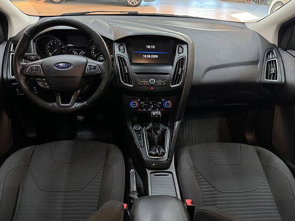 Ford Focus 6 of 16
