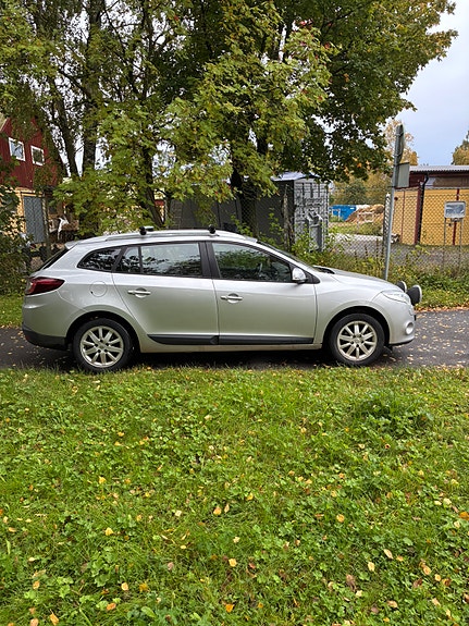 Renault Megane III 4 of 13