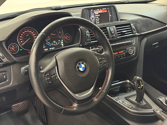 BMW 320d 12 of 16