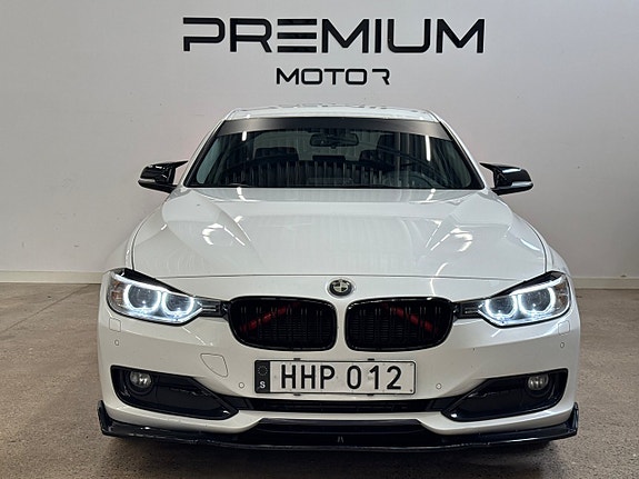 BMW 320d 3 of 16