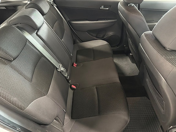 Hyundai i30 6 of 12