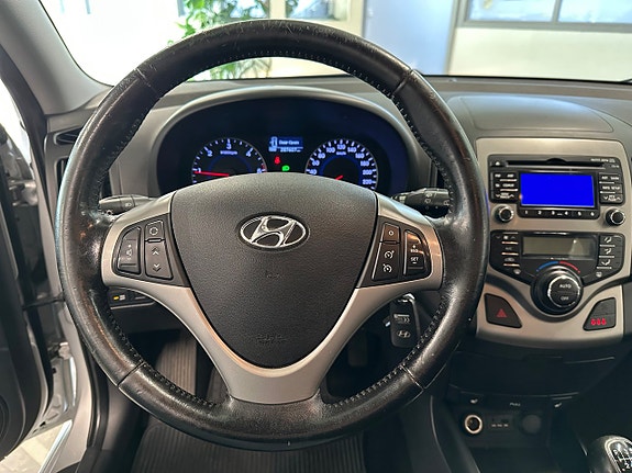 Hyundai i30 10 of 12