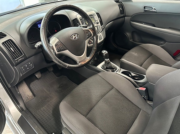 Hyundai i30 9 of 12