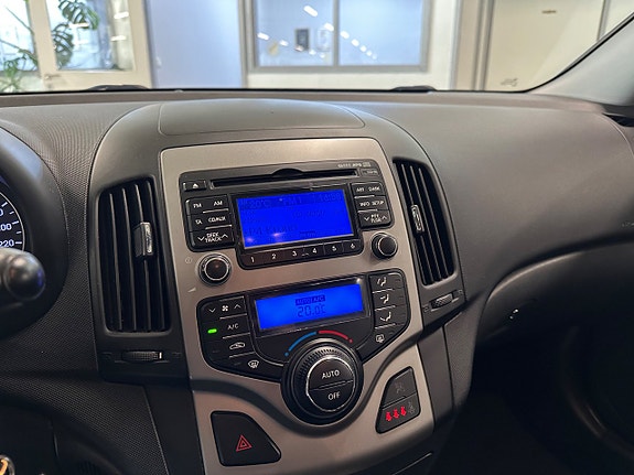 Hyundai i30 12 of 12