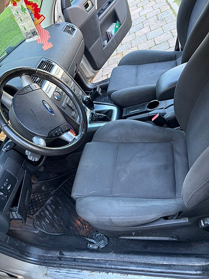 Ford Mondeo 5 of 8