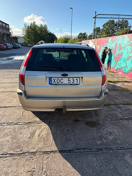 Ford Mondeo 3 of 8