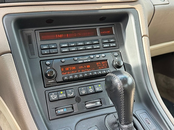 BMW 840i 15 of 28