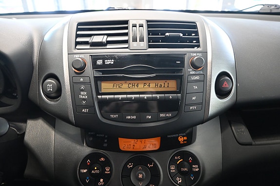 Toyota RAV4 20 of 26