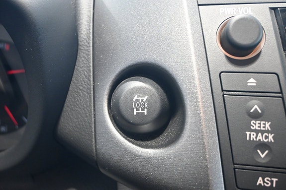 Toyota RAV4 22 of 26