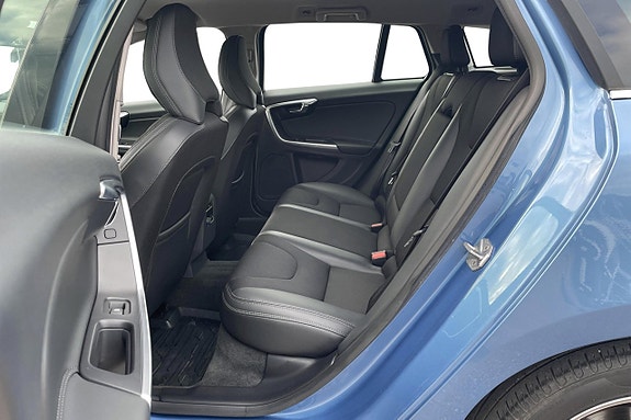 Volvo V60 14 of 23