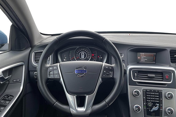 Volvo V60 12 of 23