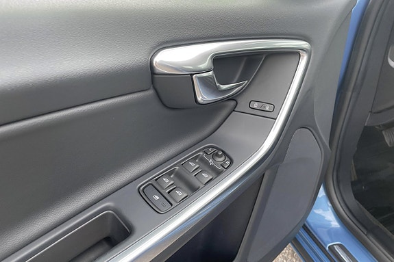 Volvo V60 18 of 23