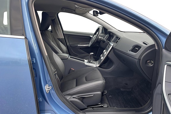 Volvo V60 15 of 23