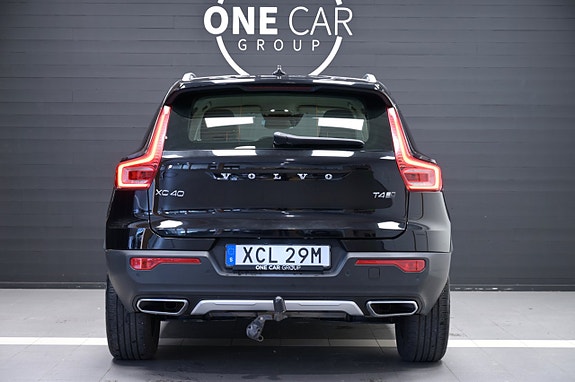 Volvo XC40 7 of 29