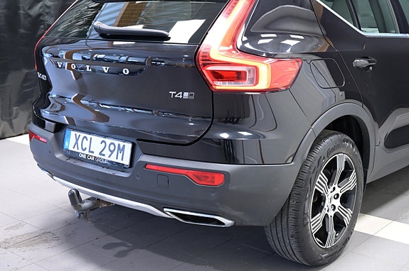 Volvo XC40 8 of 29