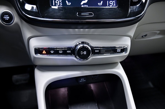 Volvo XC40 22 of 29