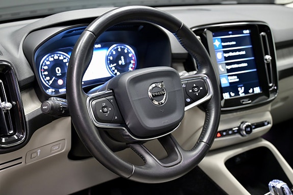 Volvo XC40 19 of 29
