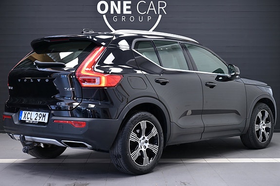 Volvo XC40 6 of 29