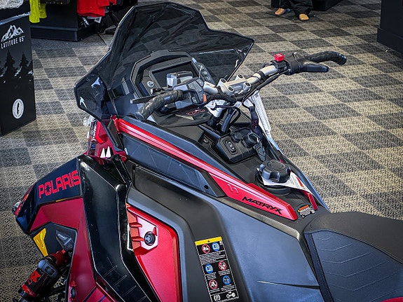 Polaris 850 Indy VR1 Dynamix 137" 3 of 3